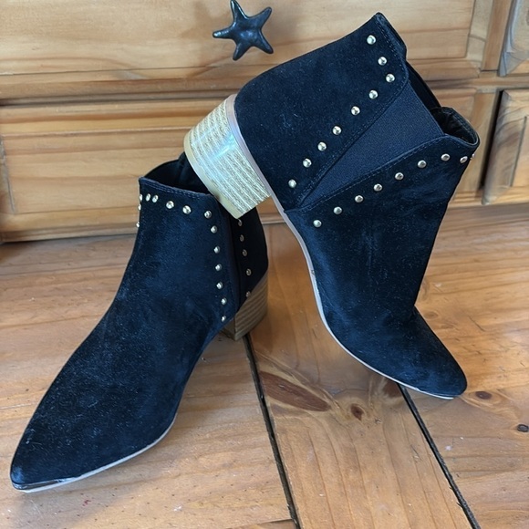 Black velvet studded slip on shoes boots booties block heel size 7 - Picture 6 of 16